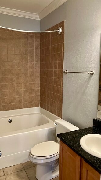 Building Photo - 1332 Tropical Cv