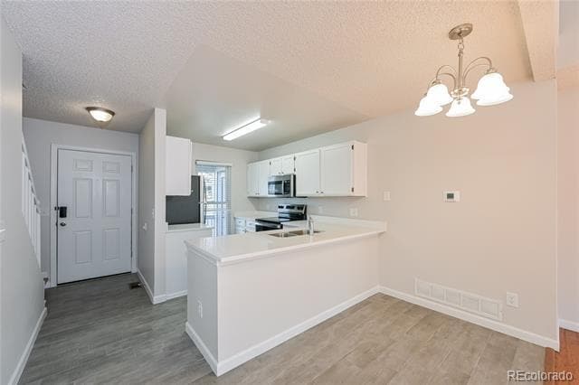 Building Photo - 9844 Fairwood St