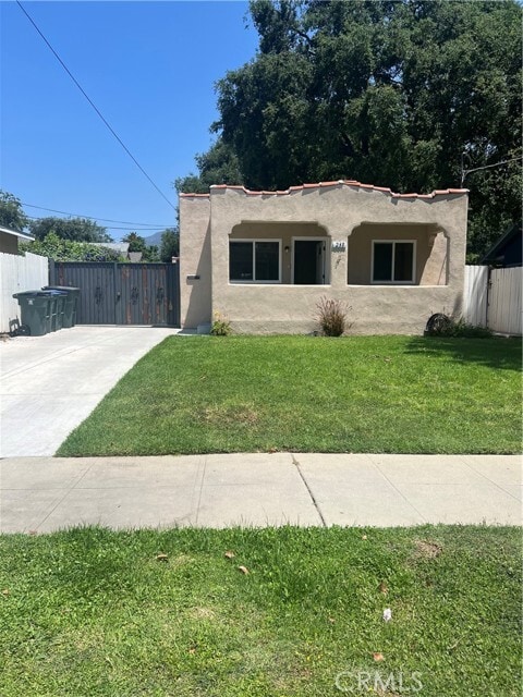 Primary Photo - 239 E Montana St
