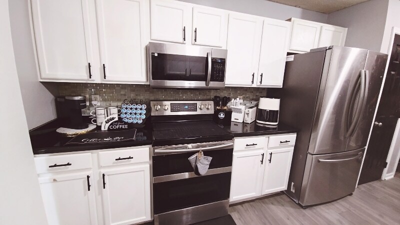 Building Photo - 3130 Freeman Ave