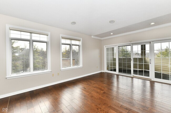 Building Photo - 8555 One W Dr