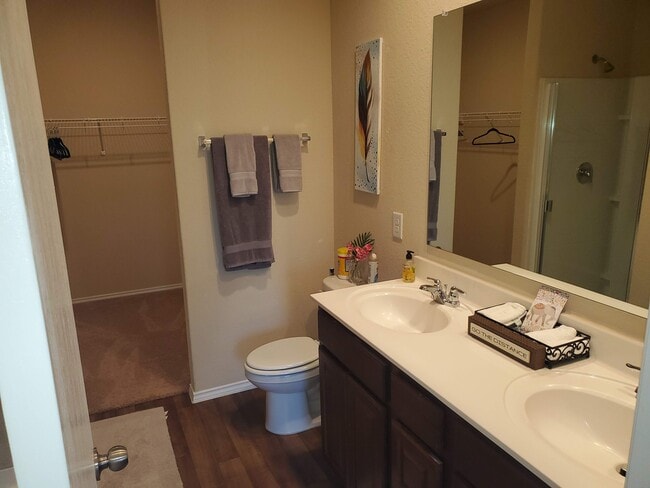 Building Photo - 3014 Del Mar Way