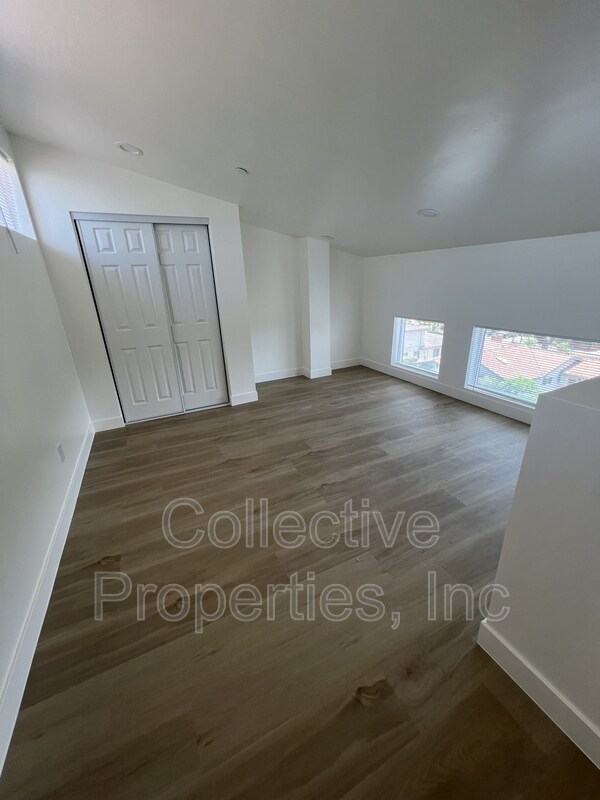 Building Photo - 1509 Galveston St