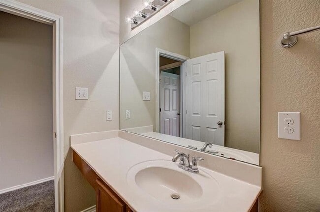 Building Photo - 809 Oatmeal Drive