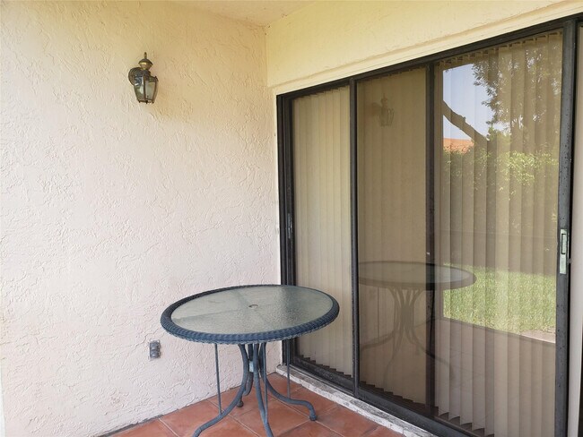 Building Photo - 12252 Royal Palm Blvd