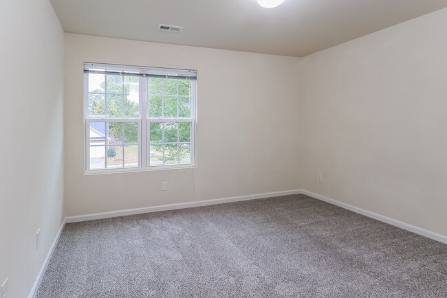 Building Photo - 716 Ferrell Ave