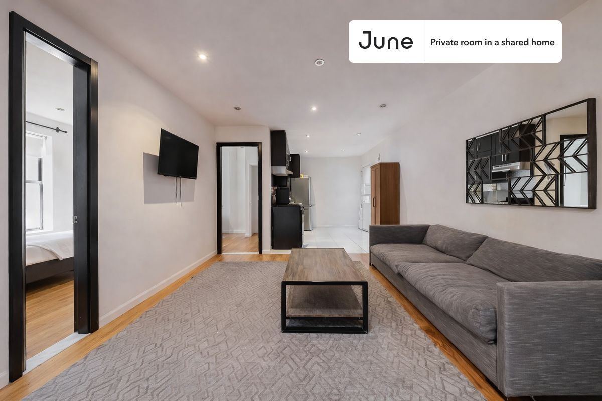 Building Photo - Room in Shared 6 bed/2 bath home