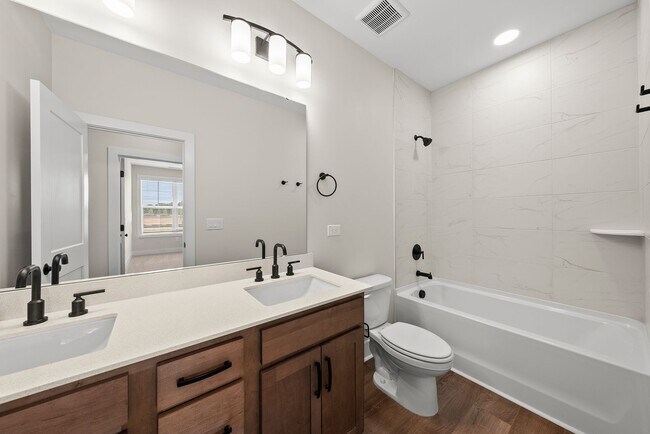 Building Photo - 3018 White Rail Dr