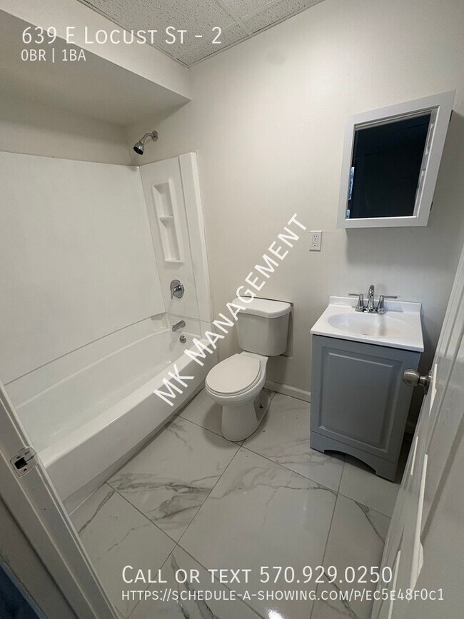 Building Photo - 639 E Locust St