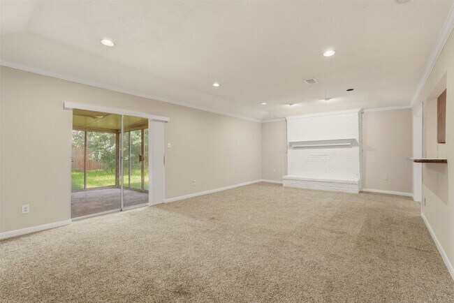 Building Photo - 810 Sunnybrook Ln