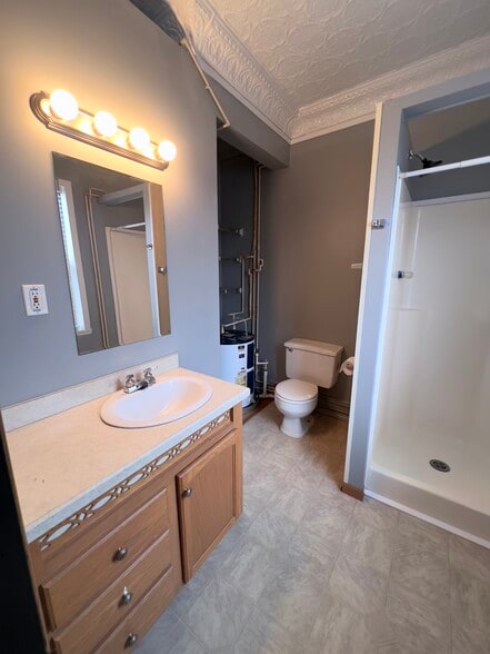 Building Photo - 15 Park Cir