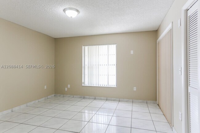 Building Photo - 4705 SW 143rd Ave