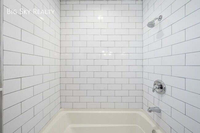 Building Photo - 110 North St