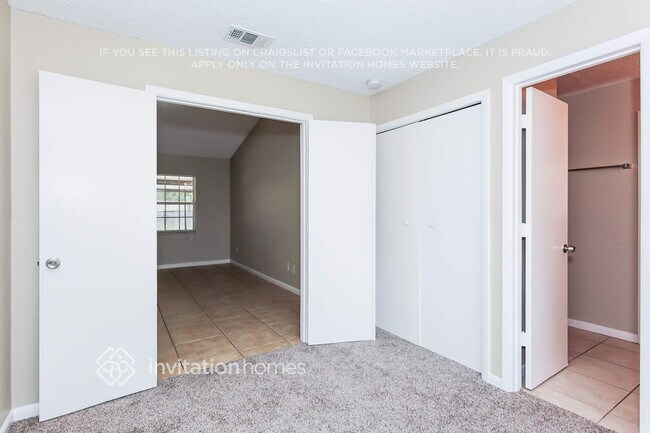 Building Photo - 821 Sunridge Point Dr