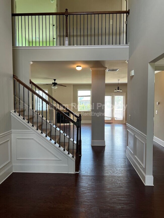 Building Photo - 4770 Leatherstone Way