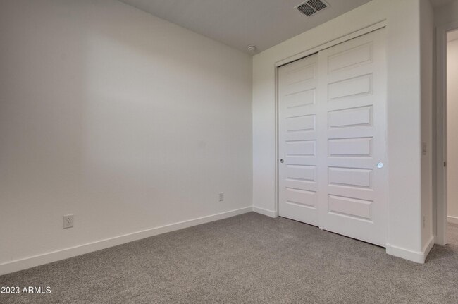 Building Photo - 1087 E Chapman Dr