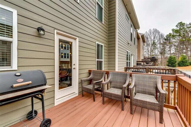 Building Photo - 6171 Brevard Dr SE