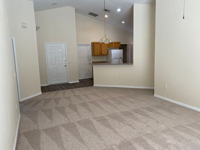 Building Photo - Home for rent