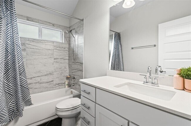 Building Photo - 10218 Ansel Dr