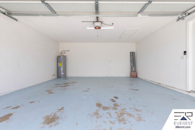 Building Photo - 59 Riverina Dr
