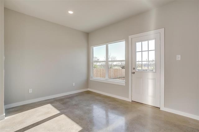 Building Photo - 609 Mesquite Dr