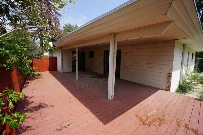 Building Photo - 850 W Chenango Ave