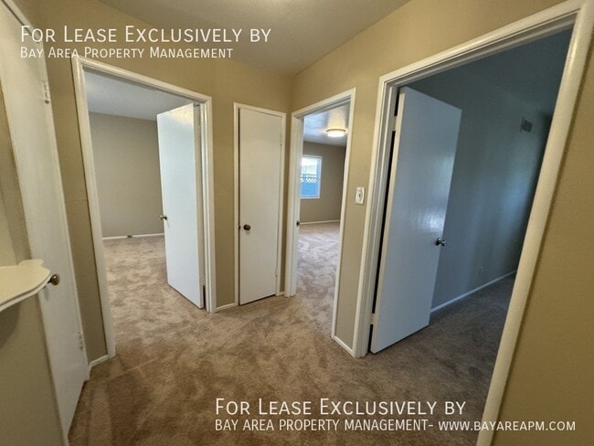 Building Photo - 330 Orchard Ave