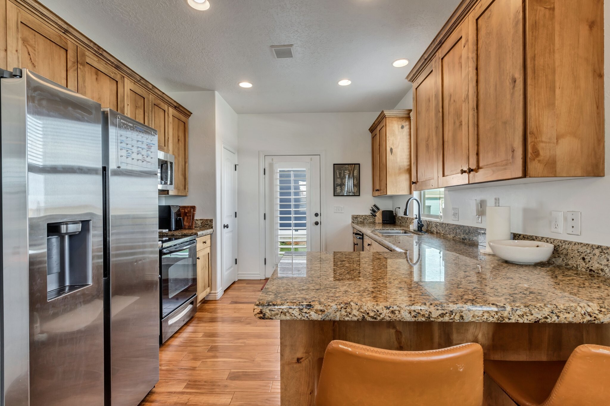 Building Photo - 4253 W Clarks Hill Dr