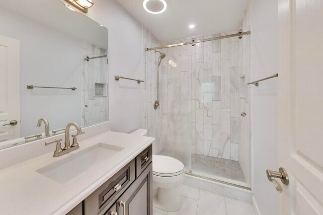 Building Photo - 501 Tuscany Dr