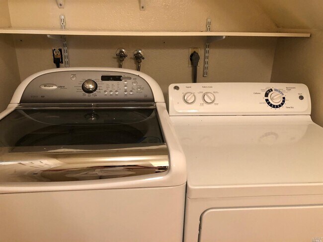 Building Photo - 7187 Camino Colegio