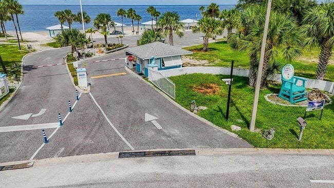 Building Photo - 5021 Porpoise Pl