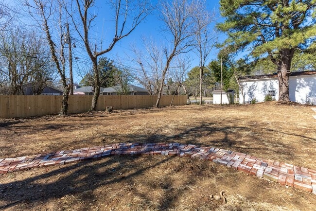 Building Photo - Gorgeous 3/2 Home in Athens!