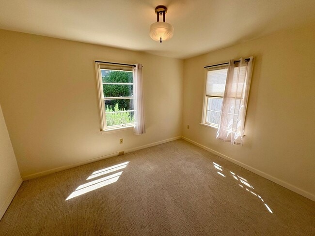 Building Photo - Magnolia Home