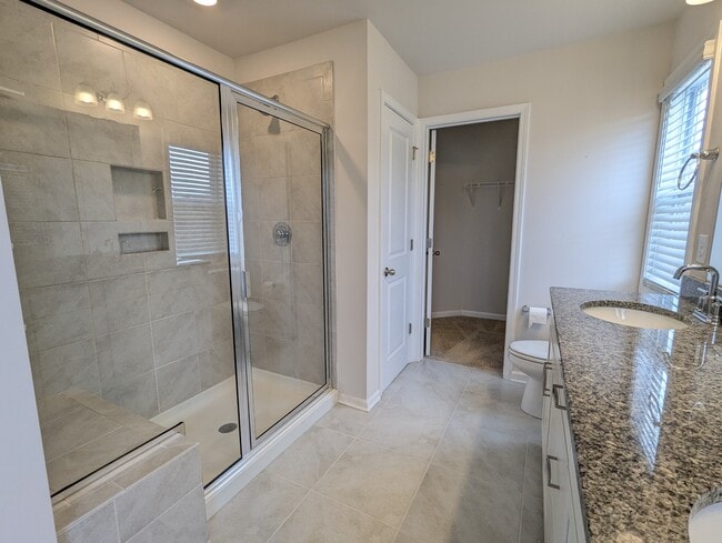 Building Photo - 2 Planters Pl