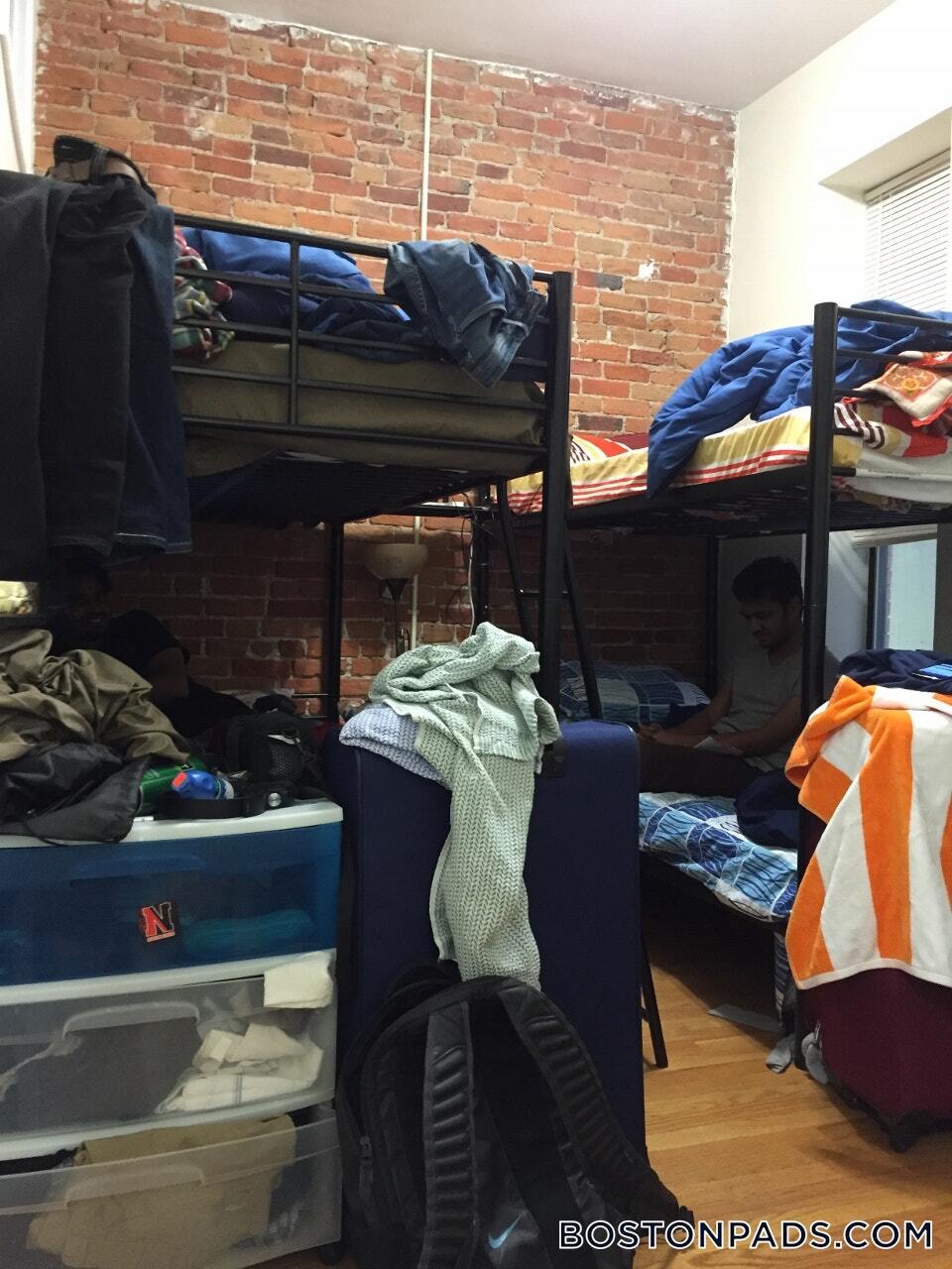 Building Photo - 115 St Stephen St