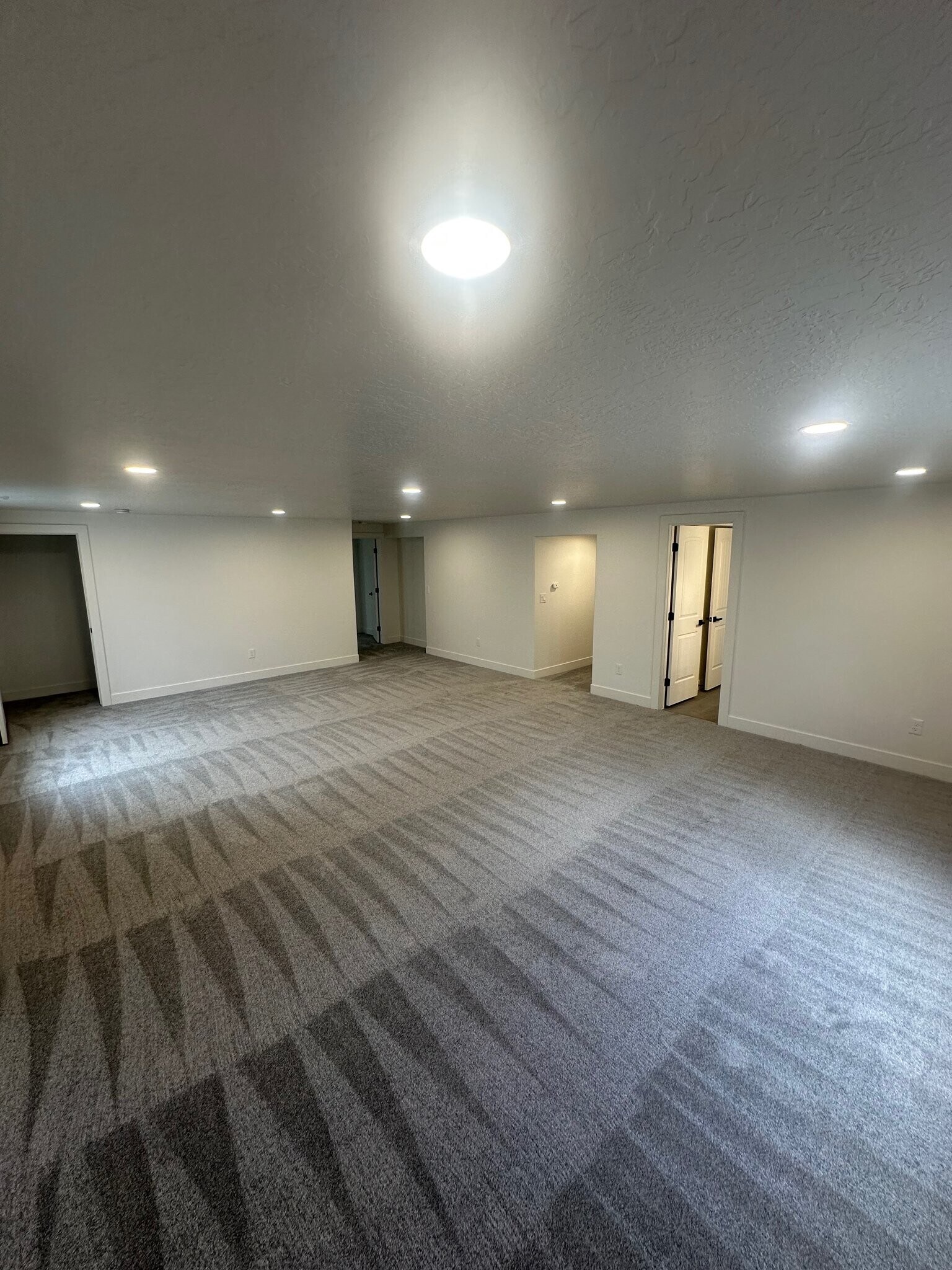 Building Photo - 4433 Mankato St