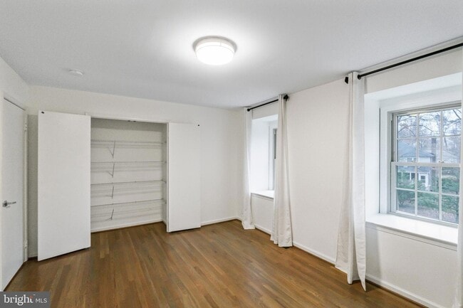 Building Photo - 9312 Sprinklewood Ln