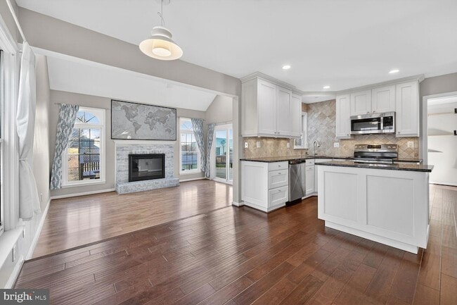 Building Photo - 12592 Rock Ridge Rd