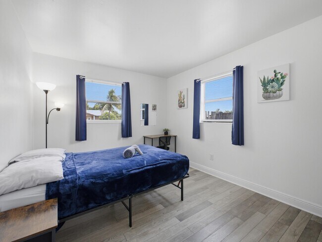 Building Photo - 4862 Andros Dr