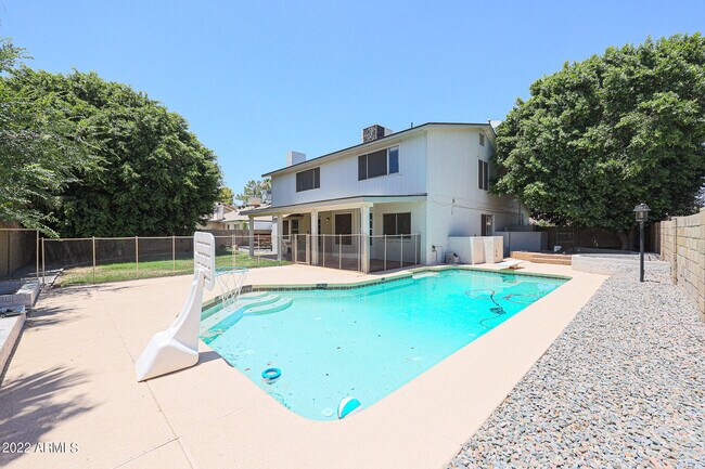 Building Photo - 6207 W Riviera Dr