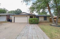 Building Photo - 3 bed/2bath! Fully remodeled!