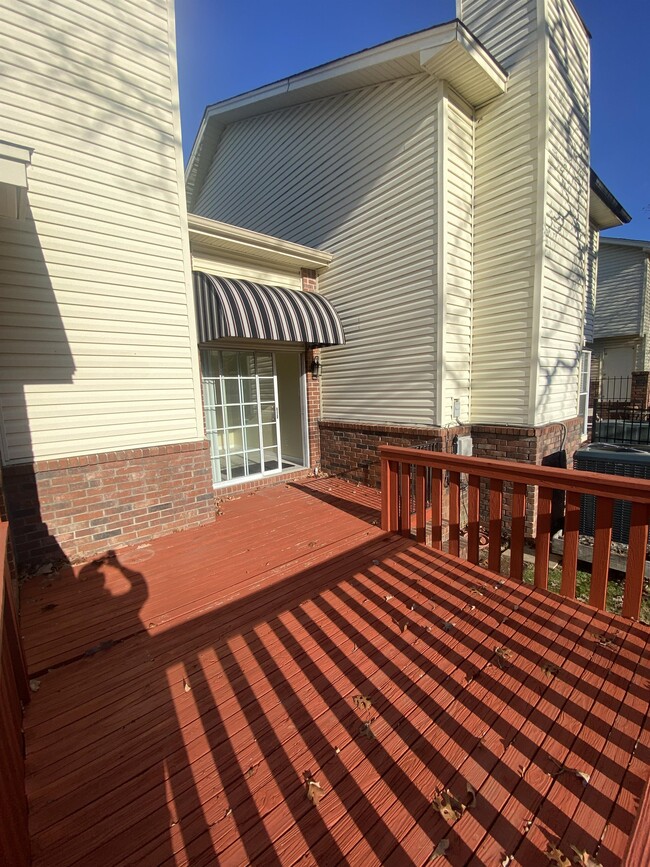 Building Photo - 2600 Brooken Hill Dr