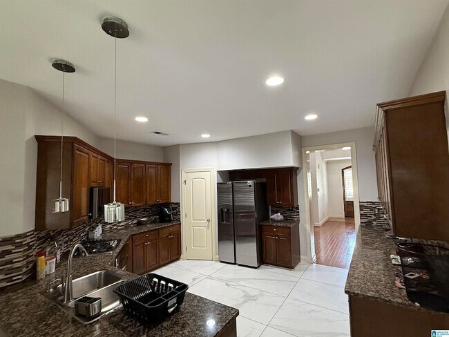 Building Photo - 2304 Arbor Glen