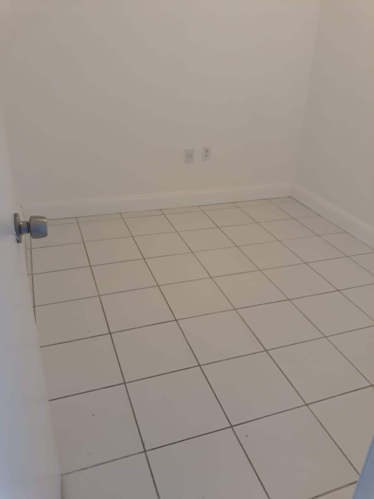 Second (added) bedroom - 16751 NE 9th Ave