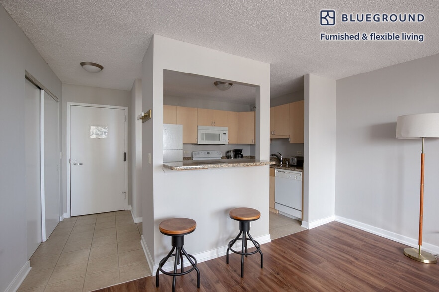 Building Photo - 1212 S Michigan Ave