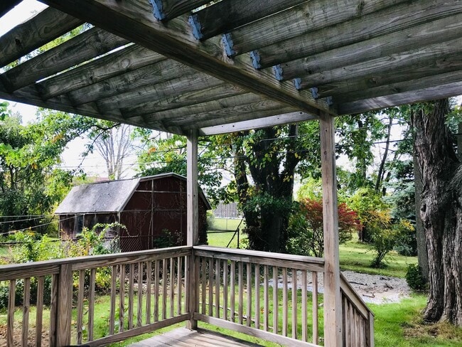 Building Photo - HOUSE CLOSE TO EVRYTHING YOU NEED.THIS HOME IS A MUST SEE!!!