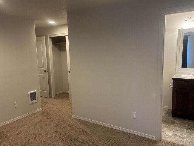 Building Photo - MSC Stillwell II