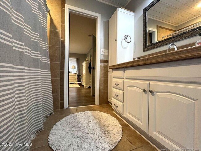 Building Photo - 105 Scuppernong Ct