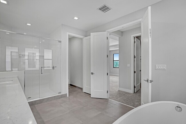 Building Photo - 13025 Feathering Wy