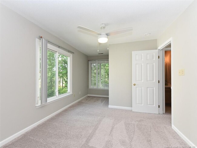 Building Photo - 4916 Royal Adelaide Way